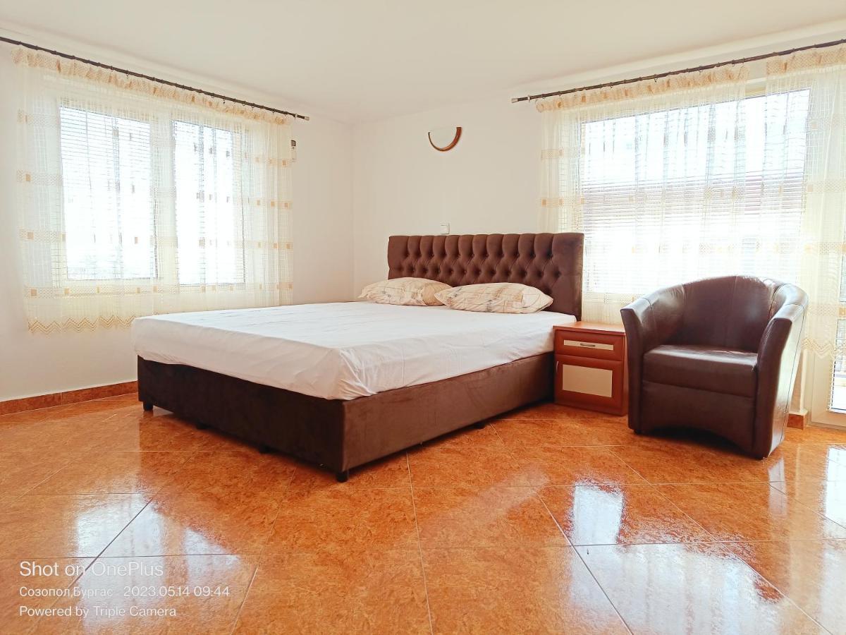 Moni 85 Family House Hotel Sozopol Exterior photo