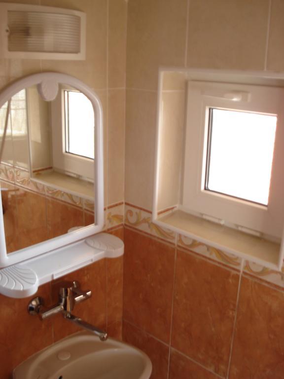 Moni 85 Family House Hotel Sozopol Room photo